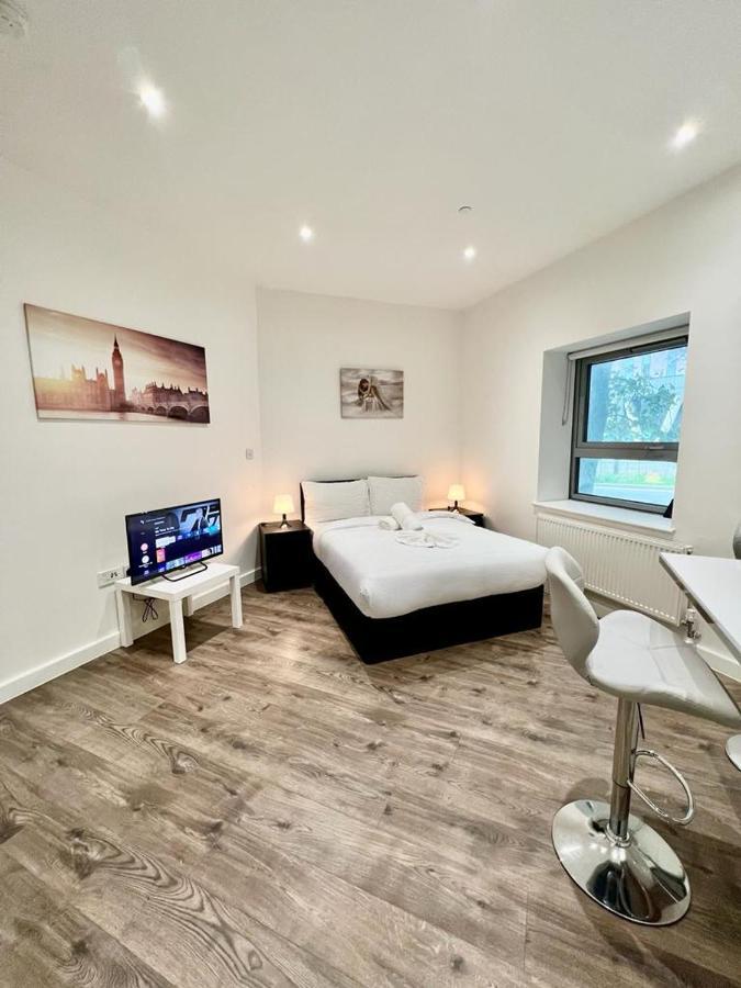 Alarabi Apartments-Studio Flat Croydon Extérieur photo